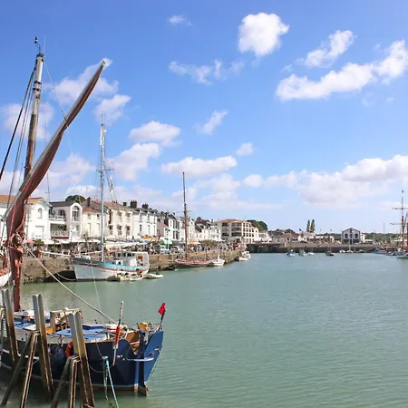 Les Pins By Interhome *