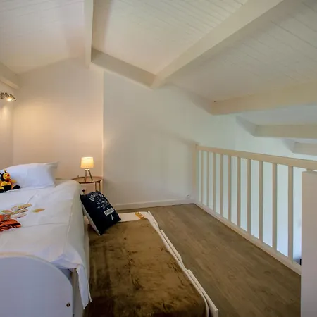 Les Pins By Interhome בית נופש