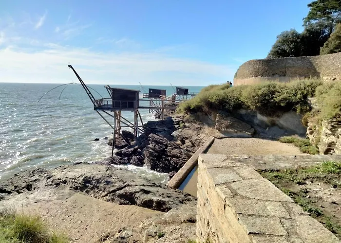 펜션 Les Pins By Interhome 포르닉